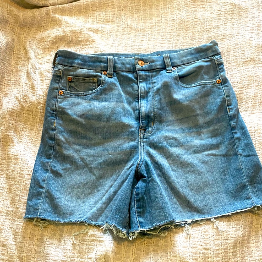 AEO Curvy Highrise denim shorts